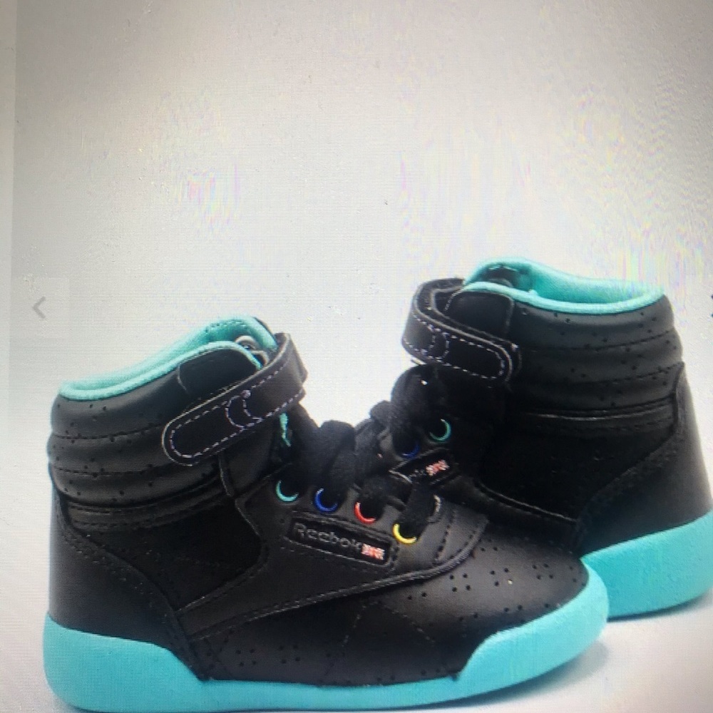 Shose - Picture 2 of 6